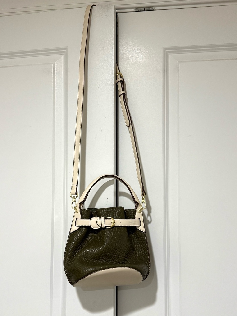 Pixi Olive Green and Cream Leather Drawstring Crossbody removable Pouch